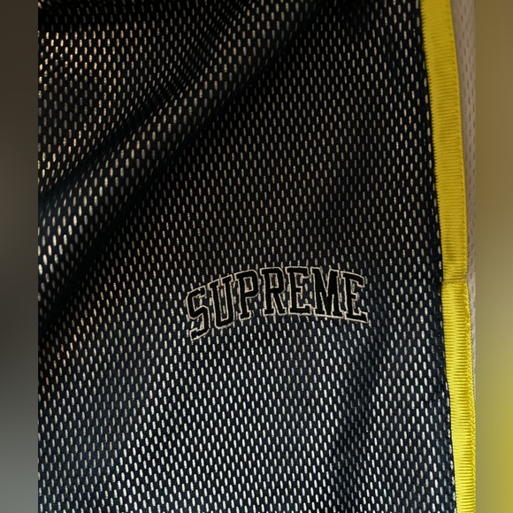 Supreme bonded mesh track pants size medium - Picture 4 of 5